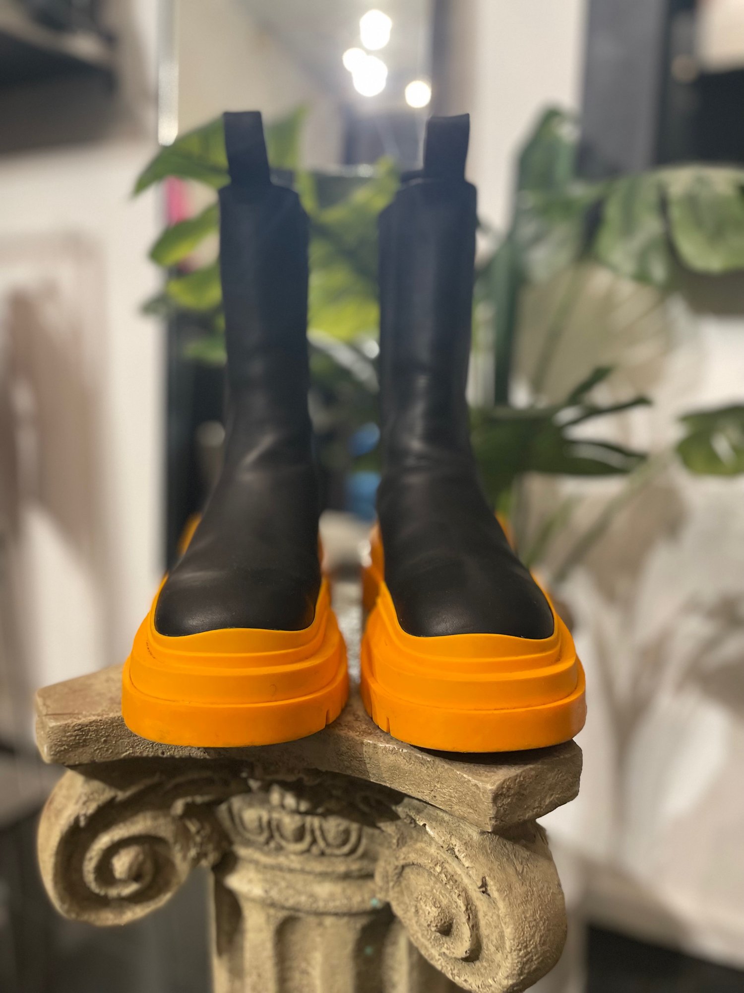 Image of BOTTEGA VENETA LEATHER BOOTS