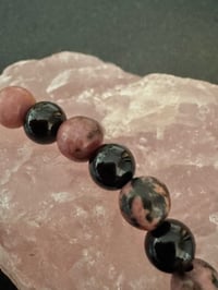 Image 3 of 18cm Black Lace Rhodonite & Black Agate Gemstone Bracelet 