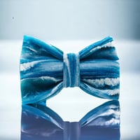 Image 2 of Luxury Blue Beach Waves Collar