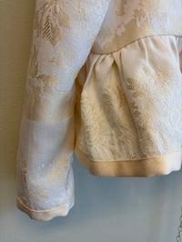 Image 18 of Love is in the air (s/m)