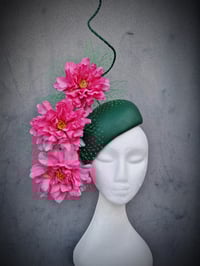Image 1 of 'Amarlia' in Emerald and Pink