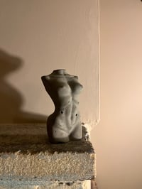 Image 1 of CEMENT FEMALE - 2