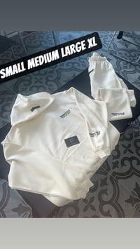 Essentials Cream Design 1