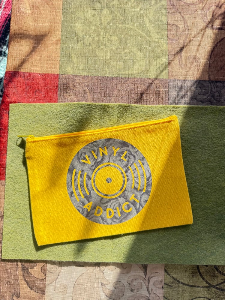 Image of Vinyl addict bag 🎶💛