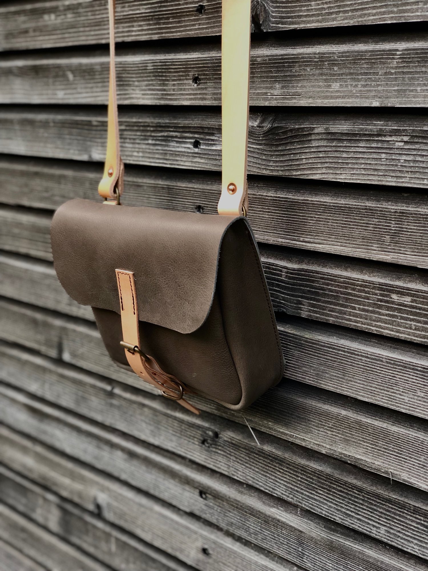 Image of Handbag Made In Grey Brown Oiled Leather