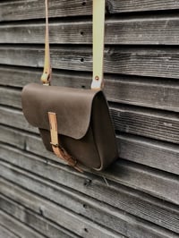 Image 2 of Handbag Made In Grey Brown Oiled Leather