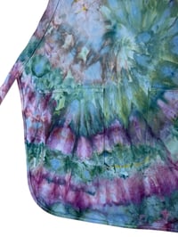 Image 6 of 100% Cotton Adult Pocket Apron in Cool Muted Spiral Ice Dye