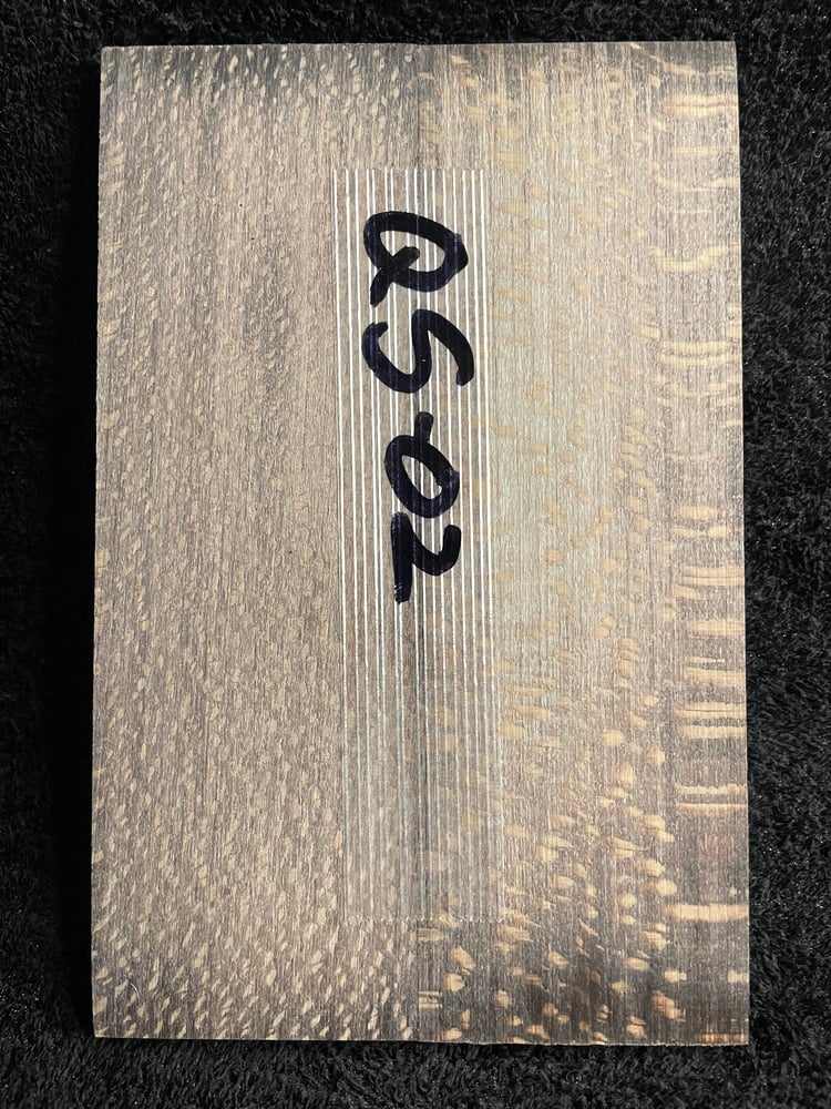 Image of 1/4 Sawn Sycamore Knife Scales QS-02