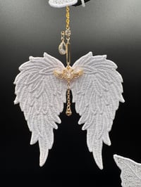 Image 4 of White Angel Wing Ivy Suncatcher