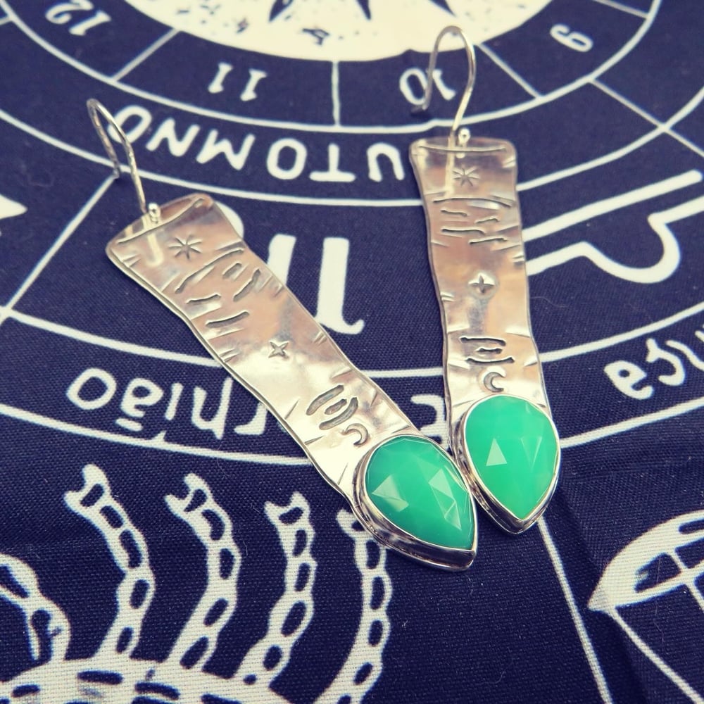 Spellbound Touch Witches Finger Earrings set with Green Chalcedony