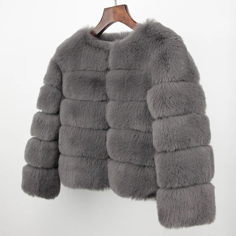 Image of Ladies ‘faux fur’ coat 