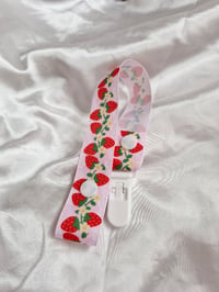 strawberries paci clip