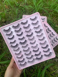 20 pair Lashbook 