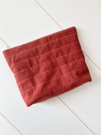 Image 3 of Quilted zipper pouch linen