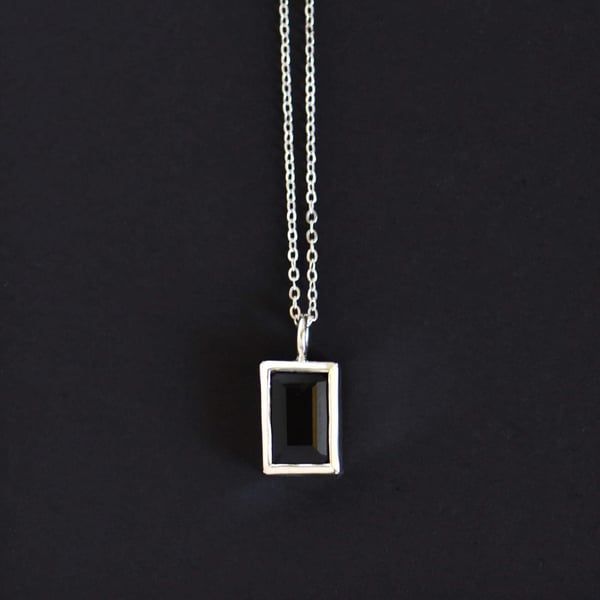 Image of Vietnam Dark Blue Sapphire bevel cut silver necklace