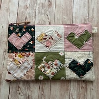 Image 2 of "Garden Party" Large Quilted Hearts Zipper Bag