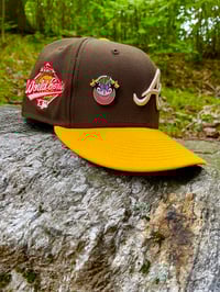 Image 2 of Mjbhpr X Manolo “Truett’s Luau” Pin
