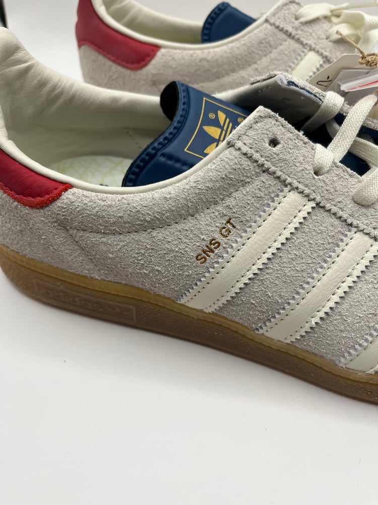 Adidas SNS GT 'Paris' - UK9.5