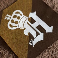 Image 4 of Crown patc’H’es