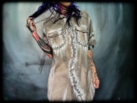 Image 20 of THORN I Button Up (Large) 