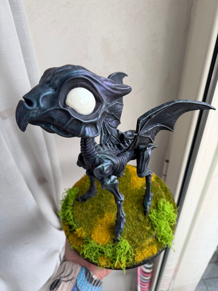 Image of Big 100% Thestral