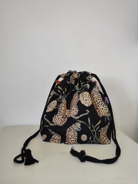 Image 1 of Bolso CAPACHA GUEPARDOS NEGRO