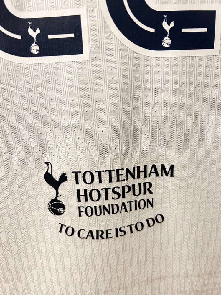 Image of Tottenham Hotspur “JOHNSON 22” Vaporknit 2024/25 Home Europa Final Shirt (M)