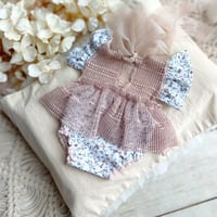 Image 3 of Newborn girls body-dress Ava | floral cocoa