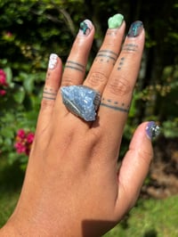 Adjustable Blue Calcite