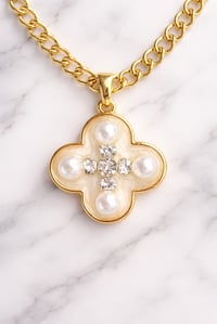 Image 3 of South Seas Pendant Necklace 