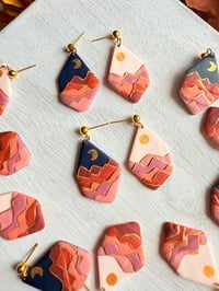 Image 2 of Mountainscape (day & night)