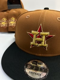 Image 3 of New Era 9Fifty Snapback Beer Pack