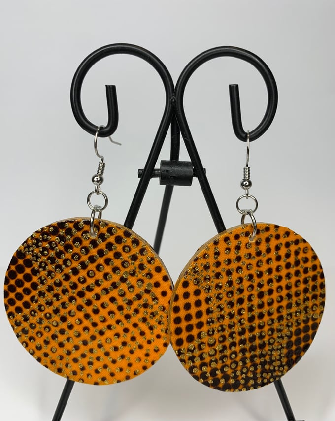 Image of "Queen" Earrings