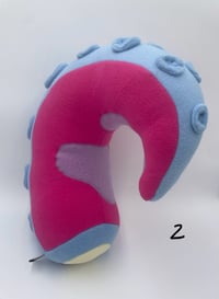 Image 6 of Tentacle Travel Pillow