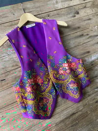 Image 1 of Chaleco feito a man. FOLIADA194. Talla M/L