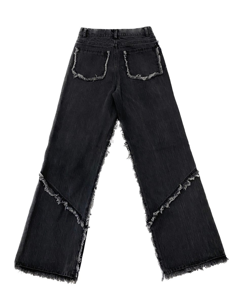 deconstructed-washed-jeans.jpg 