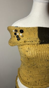 Image 3 of 2face set 