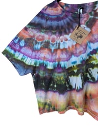 Image 4 of 3XL Crop Tee in Tropical Agate Ice Dye