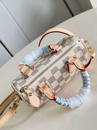 Image 16 of ĻV New Speedy