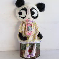 Image 1 of Cinnabun Pandy Pops