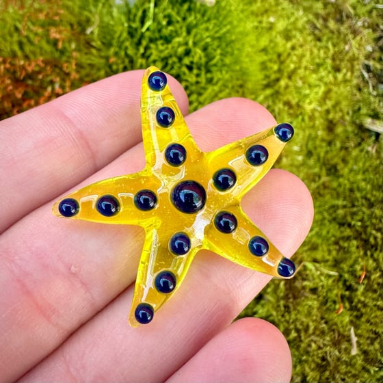 Image of Citron starfish pendant 