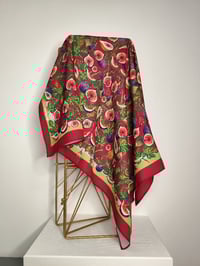 PAÑUELO 70 x 70 SEMISEDA BREVARIUM BURDEOS