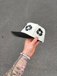 Image 3 of  TRI TONE WHITE BLACK SAN FRANCISCO GIANTS CUSTOM FITTED CAP