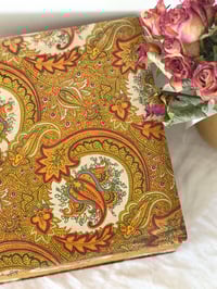 Image 3 of Boîte ancienne en tissu cachemire