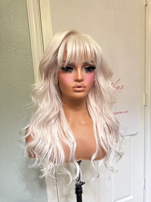 Image of All human hair 90s blonde 