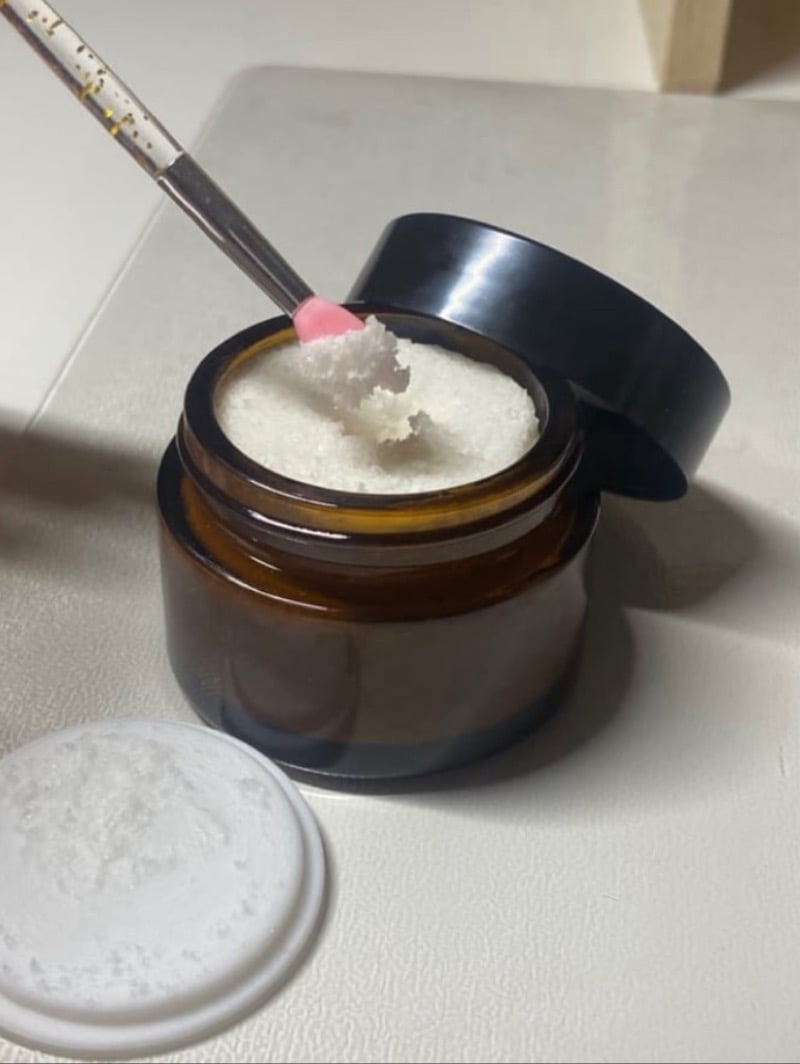 Image of coconut lip scrub