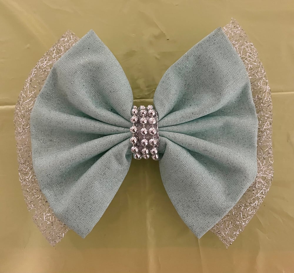 Silver pearl wrapped light turquoise 