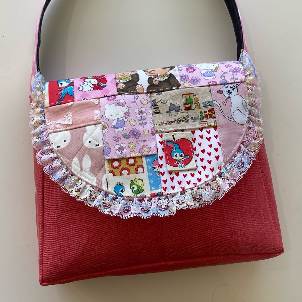 Image of PATCHWORK FRIENDS TOTE 