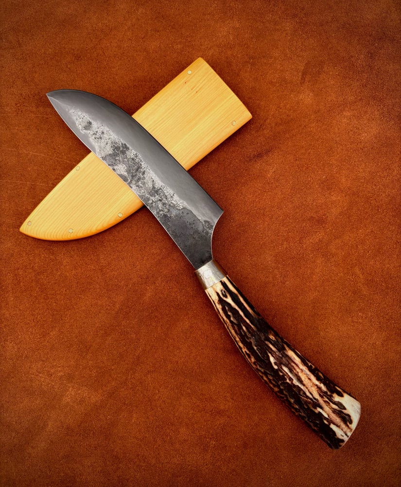 Image of Carbon steel skinning/hunting knife
