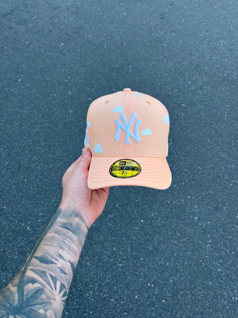 Image of PEACH PARTLY  CLOUDY NEW YORK YANKEES CUSTOM FITTED CAP